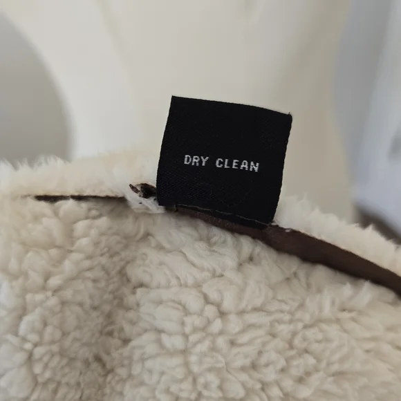 Me Jane | Large | Two Tone Faux Fur And Faux Suede Waterfall Vest - Picture 8 of 10